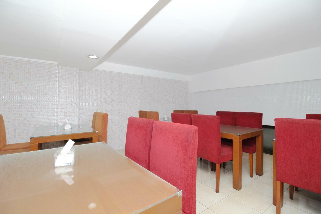 Hotel Metro Surabaya Luaran gambar