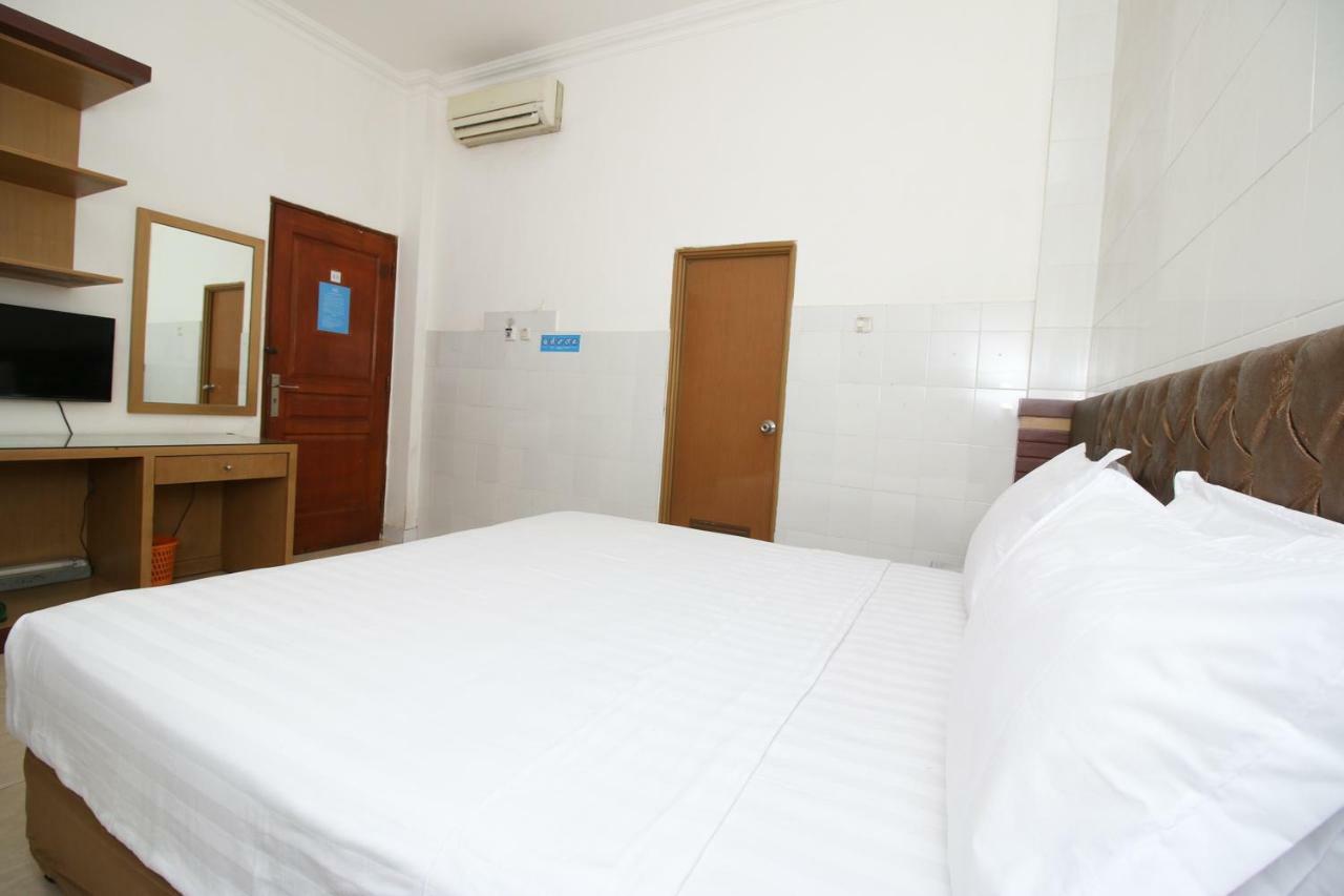 Hotel Metro Surabaya Luaran gambar