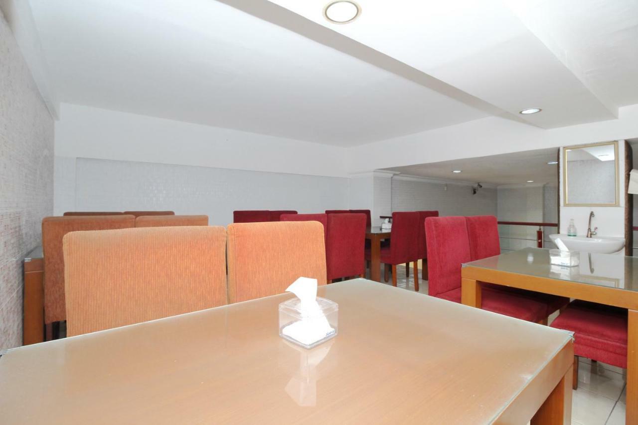 Hotel Metro Surabaya Luaran gambar